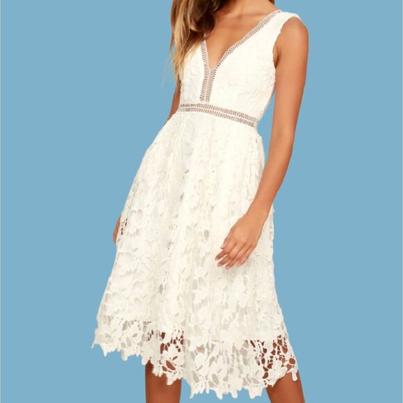 Lulu's Beloved Bloom Ivory Lace V Neck Midi Lined Dress Size Small - Picture 2 of 9